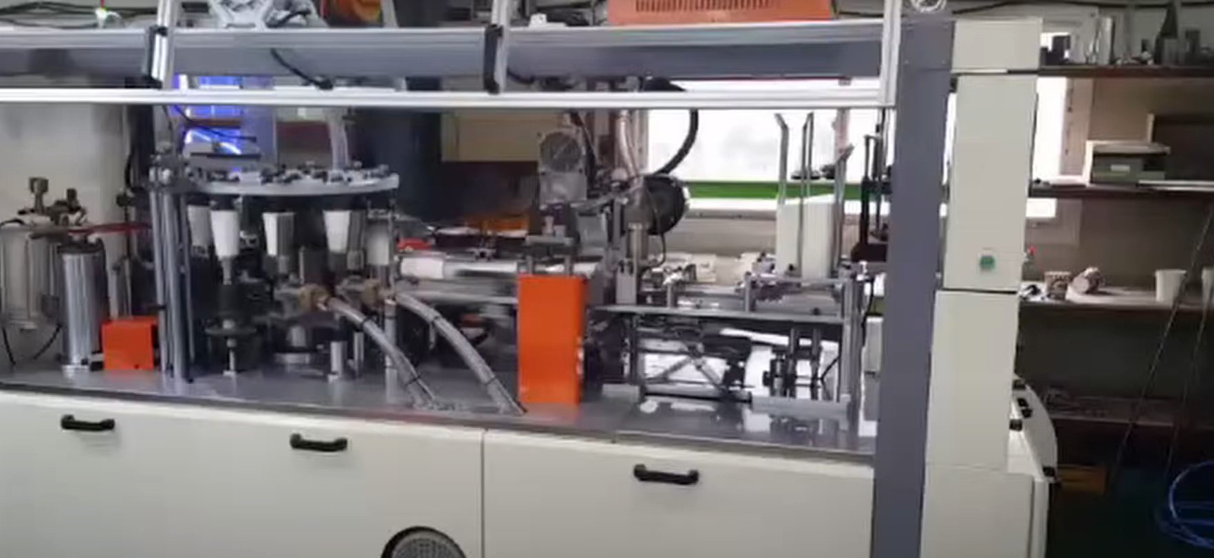 Kaizen | Yüksek Hızlı Karton Bardak Formlama Makinesi