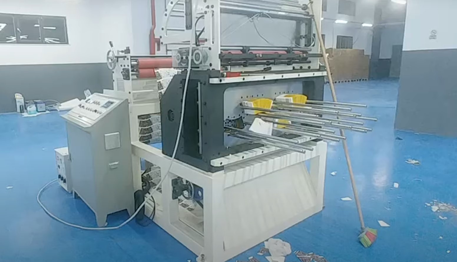 Kaizen | Kore Kağıt Bardak Punching Kesim Makinesi