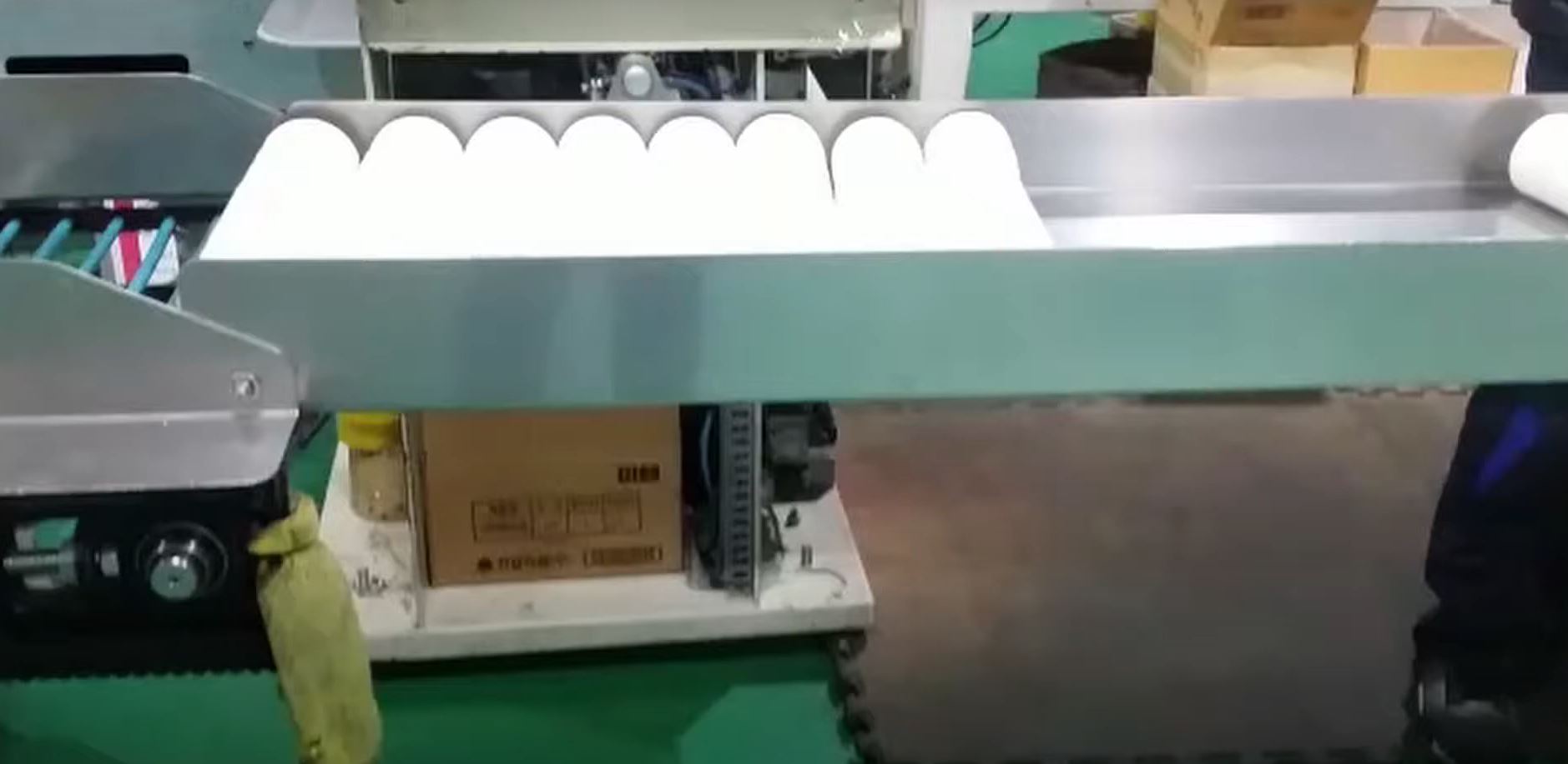 Kaizen | Kağıt Bardak Kolileme ve Bantlama Makinesi
