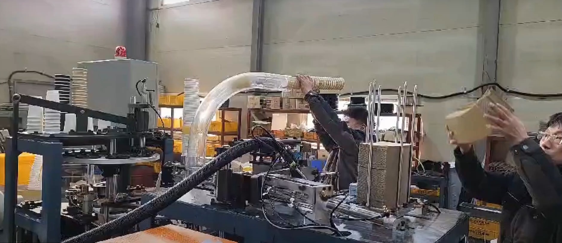 Kaizen | Emboss-Oluklu Kağıt Bardak Üretim Makinesi