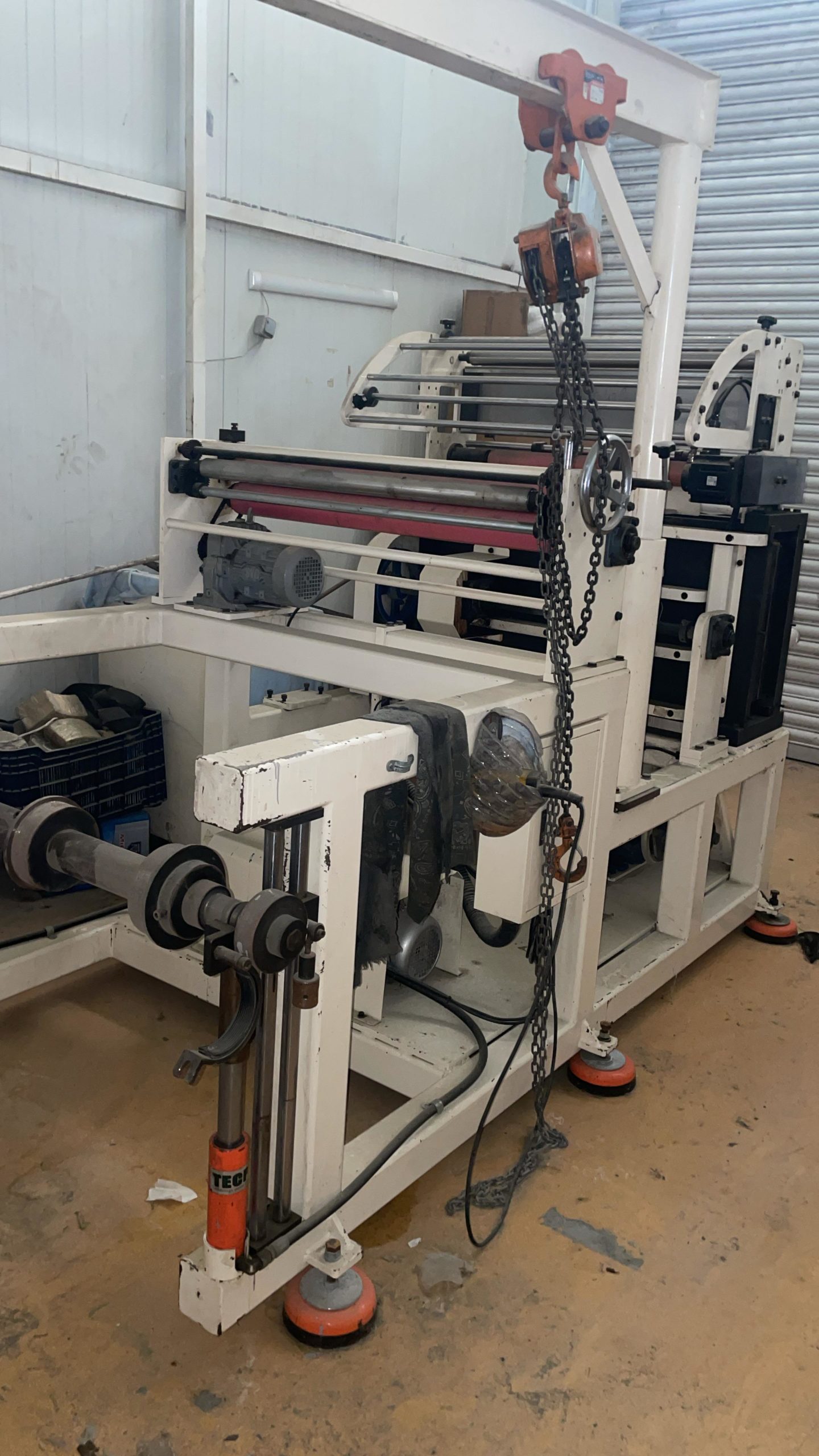 Kaizen | Güney Kore Karton Bardak Punching Kesim Makinesi